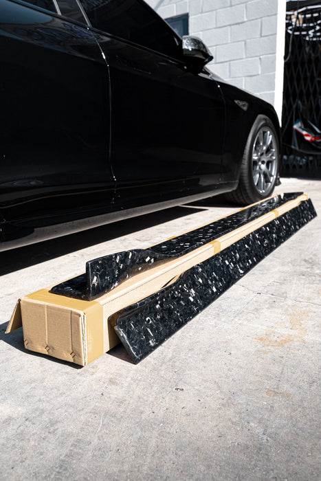Q50 carbon fiber side skirts