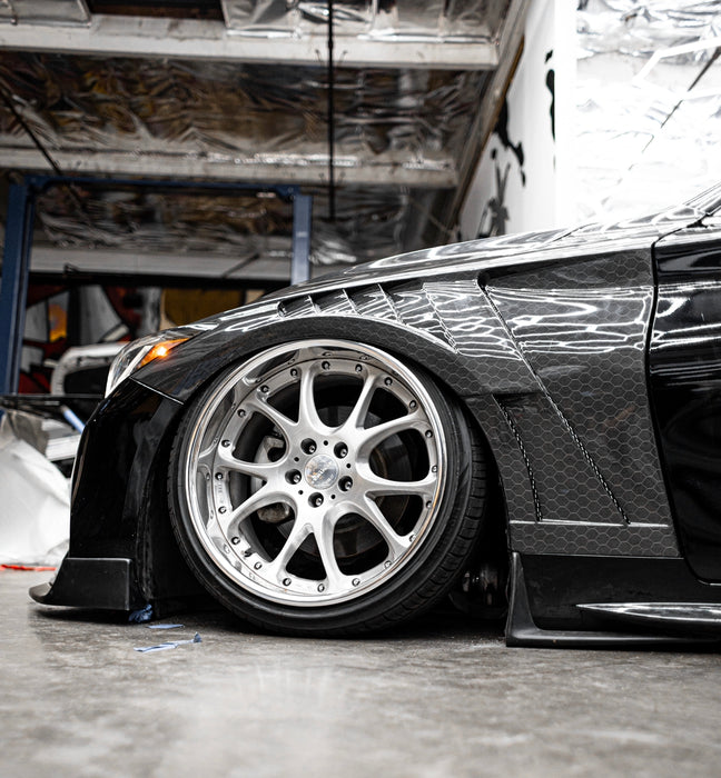 Q60 Carbon Fiber Fenders V2