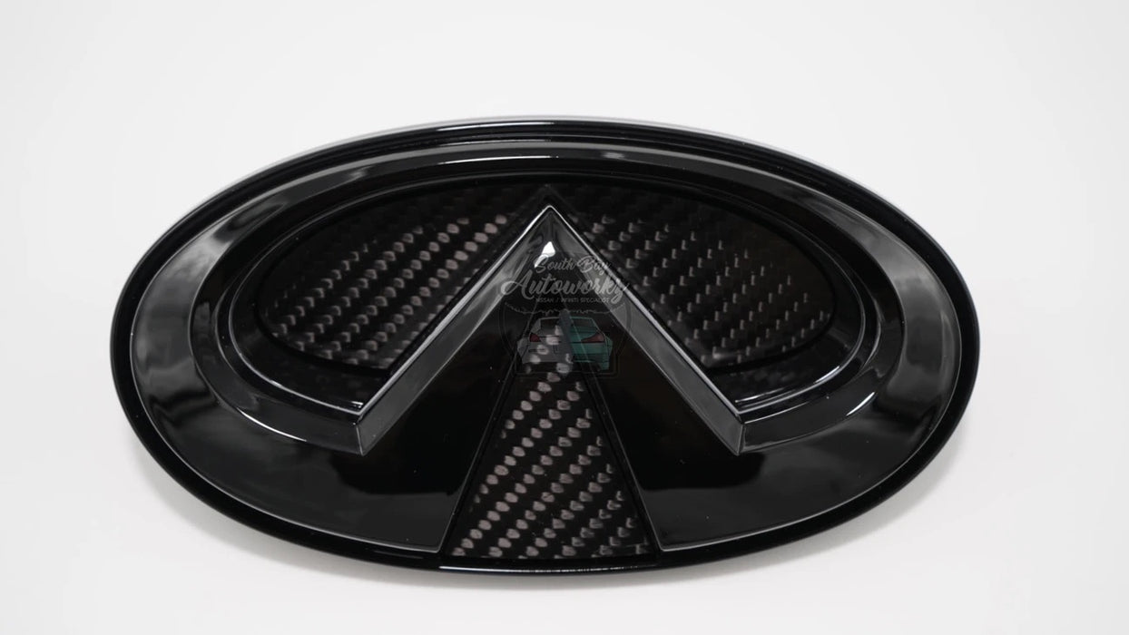 Q60 Front  Emblem