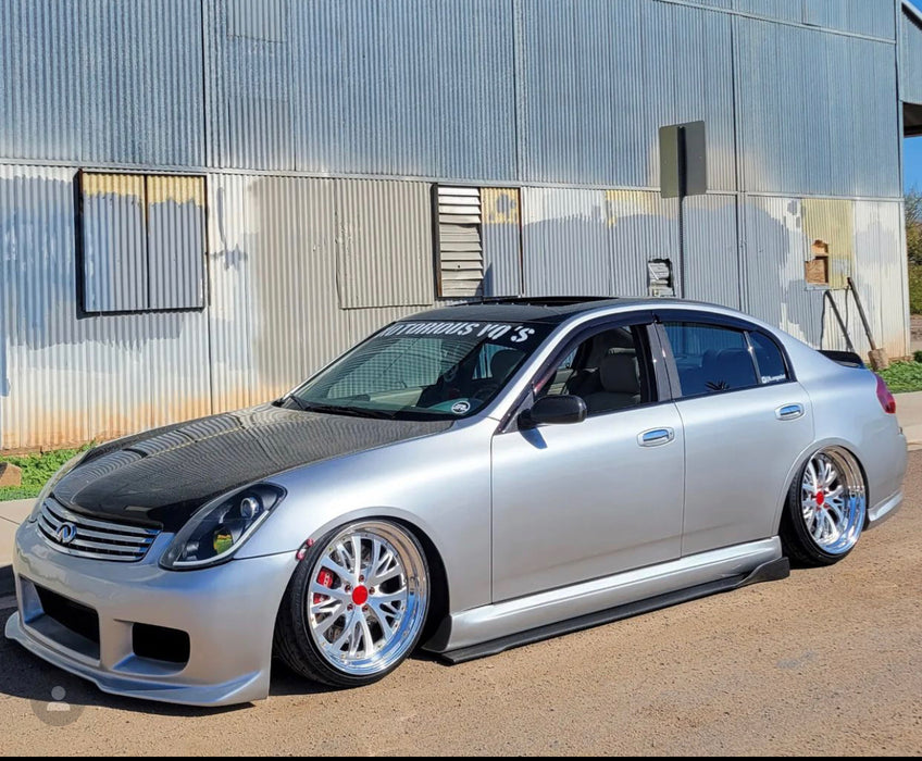 G35/G37 Sedan Carbon Fiber Side Skirts