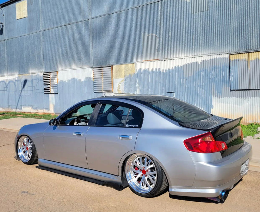 G35/G37 Sedan Carbon Fiber Side Skirts