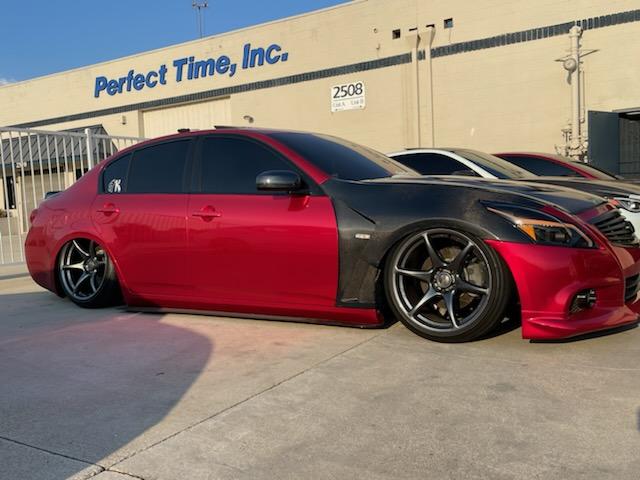 G35 / G37 Sedan Carbon Fiber Fenders
