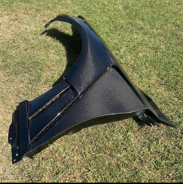 Q50 V1 Carbon Fiber  Fenders
