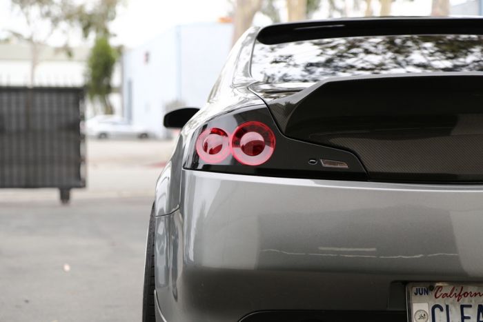 Seibon 2003-2007 INFINITI G35 C-STYLE CARBON FIBER TRUNK LID