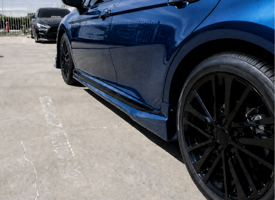 25-26 Toyota Camry Yofer 2-Tone Side Skirts