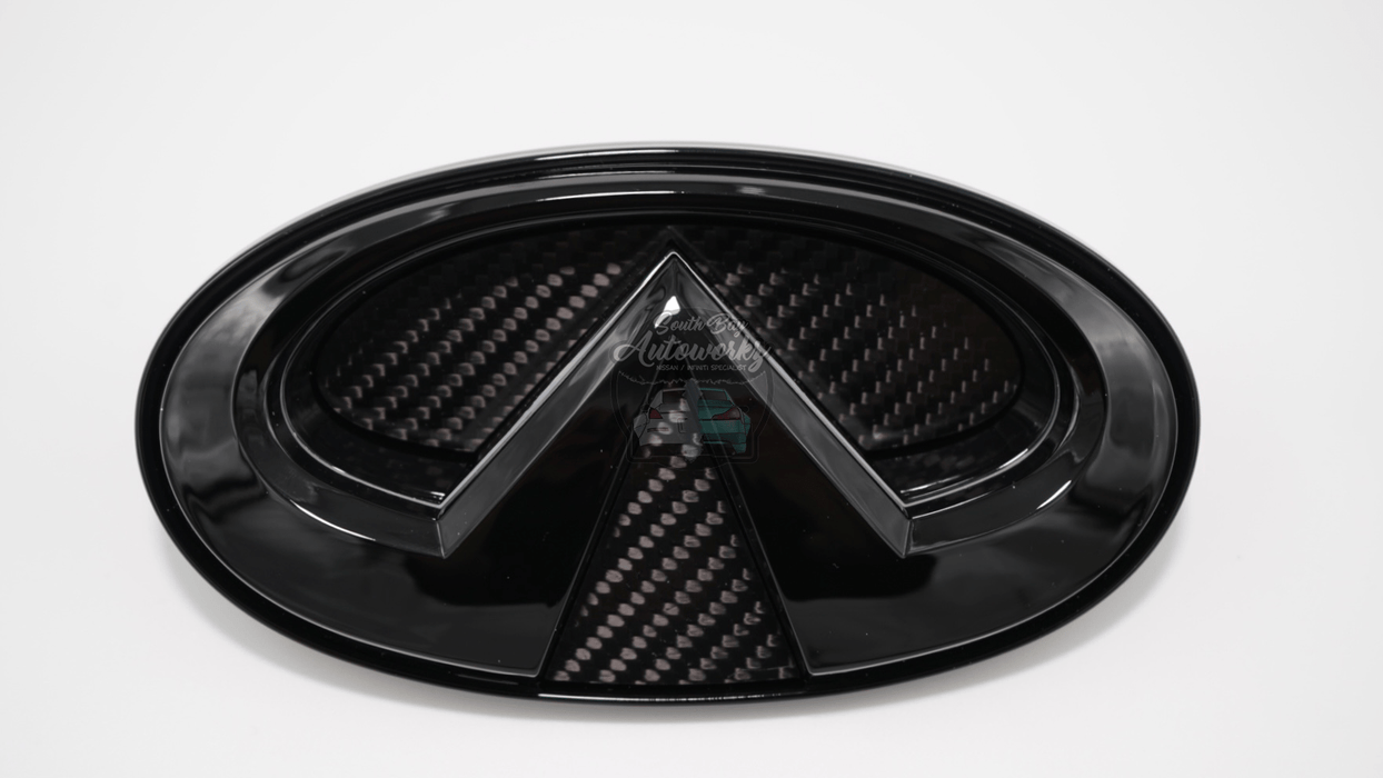 Q50 Emblem with your choice of Carbon Fiber, forged or honeycomb Chrome/Gloss Black (White Led)