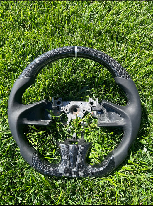 Q50 14-17 honeycomb carbon fiber steering wheel